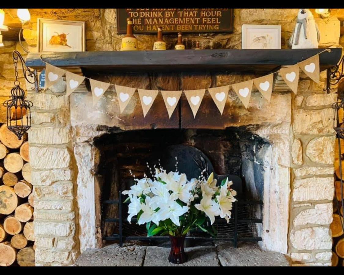 The Rose & Crown Farmhouse Kitchen Nympsfield Kültér fotó