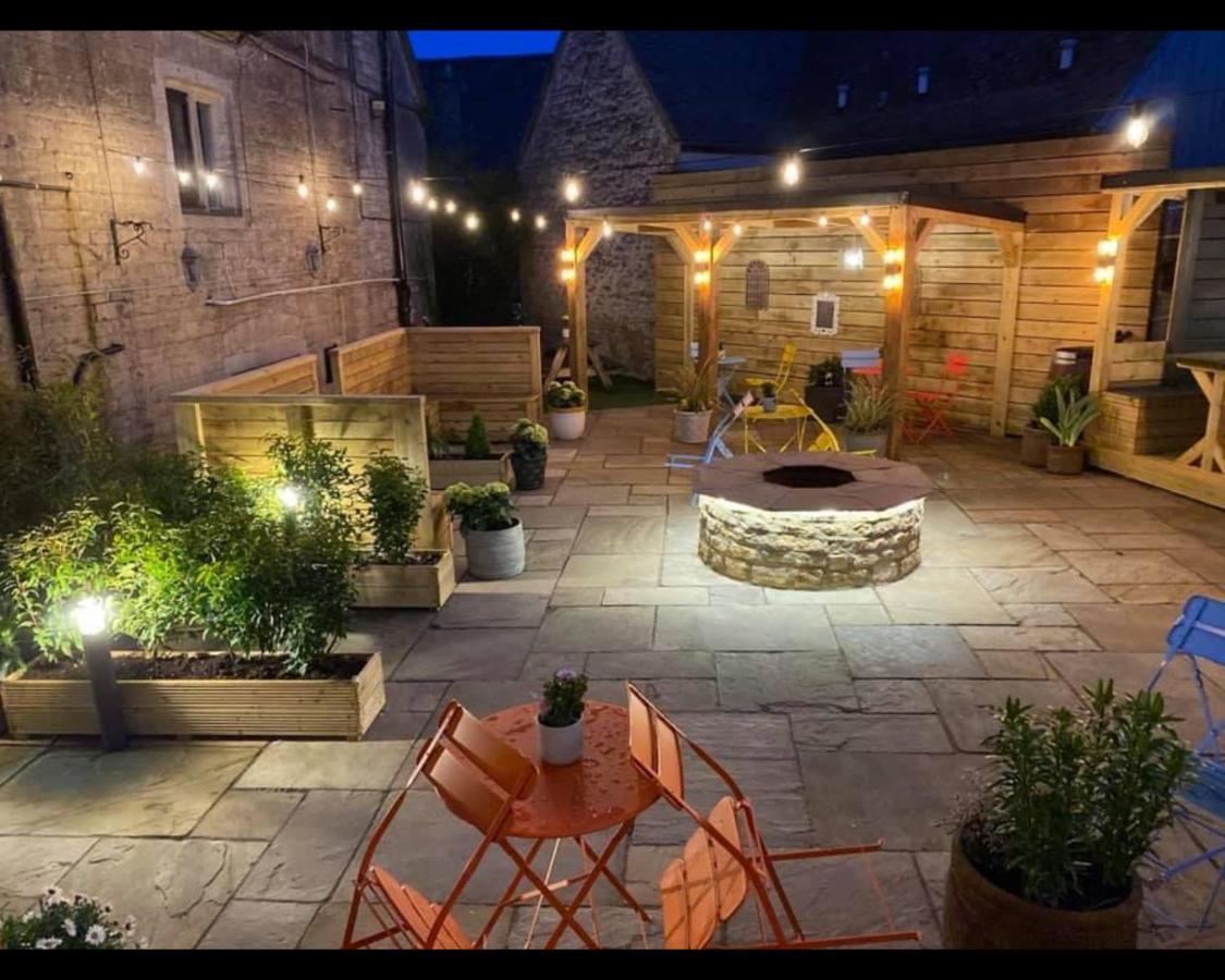 The Rose & Crown Farmhouse Kitchen Nympsfield Kültér fotó